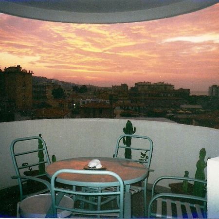 Appartamento - Terrazzo Vivibile Vista Mare, Wi-Fi Gratuito Vallecrosia Exterior foto