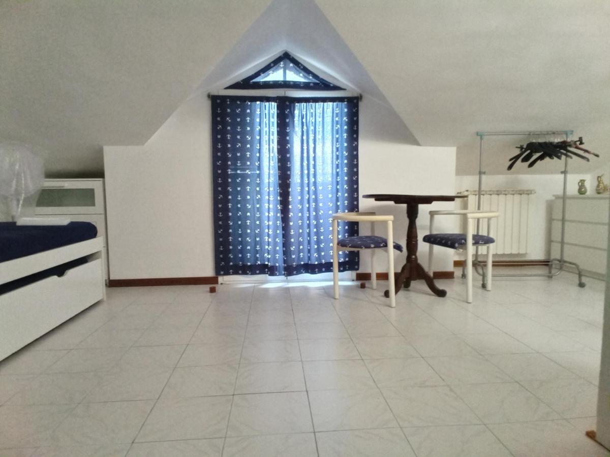 Appartamento - Terrazzo Vivibile Vista Mare, Wi-Fi Gratuito Vallecrosia Exterior foto