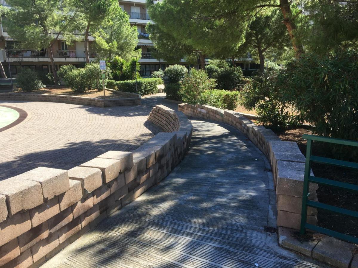 Appartamento - Terrazzo Vivibile Vista Mare, Wi-Fi Gratuito Vallecrosia Exterior foto