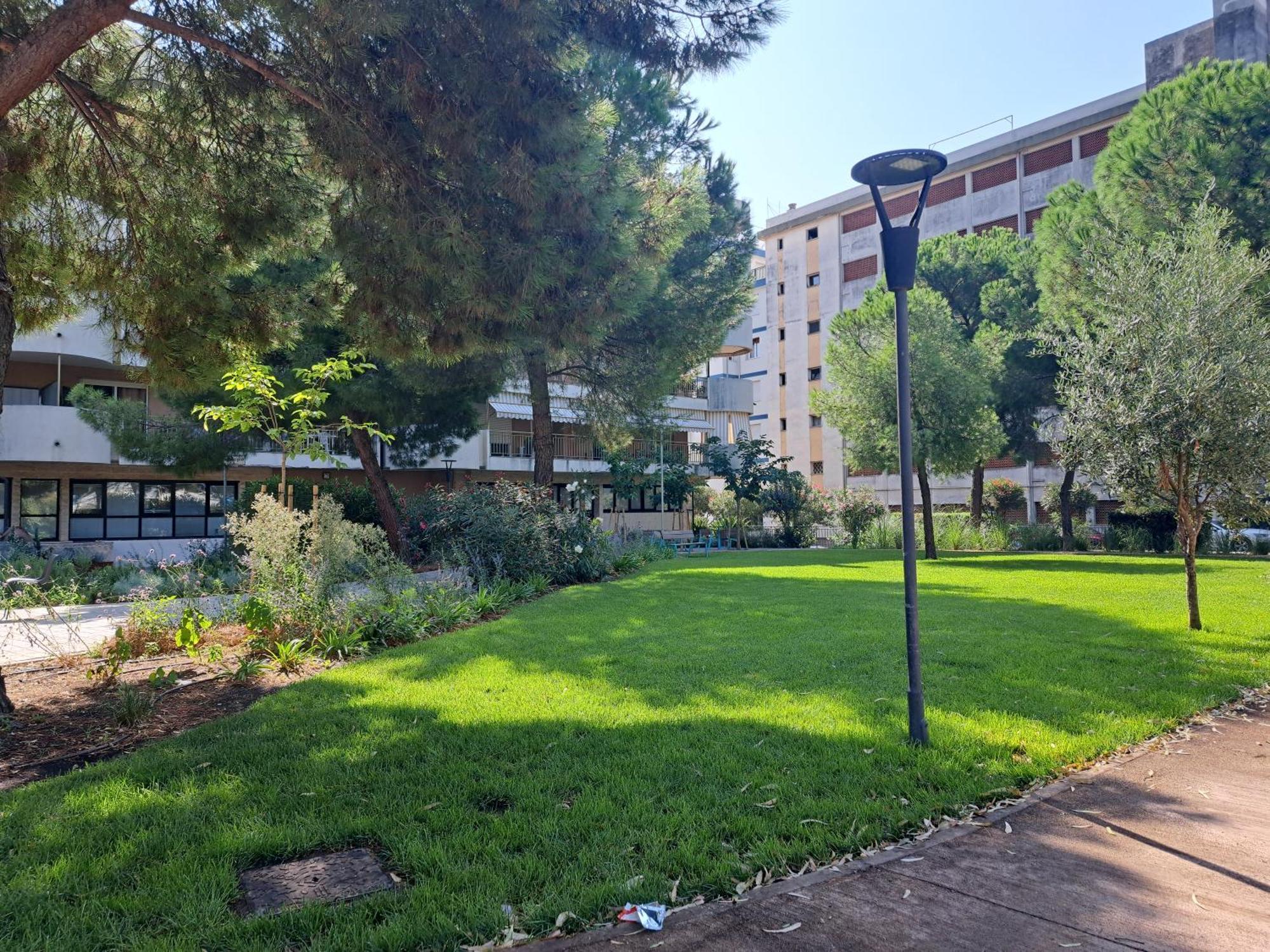 Appartamento - Terrazzo Vivibile Vista Mare, Wi-Fi Gratuito Vallecrosia Exterior foto