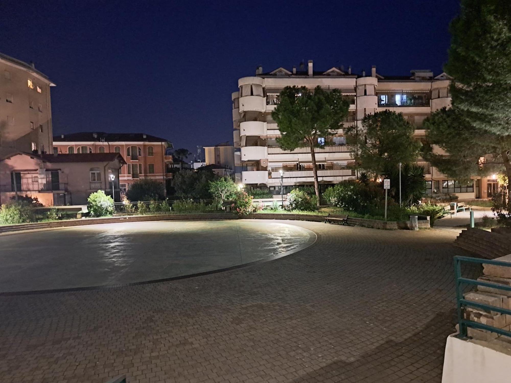 Appartamento - Terrazzo Vivibile Vista Mare, Wi-Fi Gratuito Vallecrosia Exterior foto